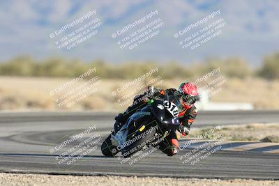 media/Dec-07-2025-CVMA (Sun) [[3e7d2de5dc]]/Race 16-Formula Middleweight/